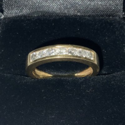 18ct gold 7 stone brilliant cut diamond ring, total 0.50ct ( A) size M.5.