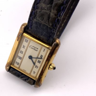 A vintage Ladies Must De Cartier Vermeil silver tank Quartz wrist watch, model 87471. Quartz. Not seen working, obvious signs of wear. (A)