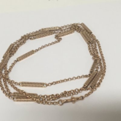 A Quality 9carat rose gold longaurd chain with alternating rectangular links weight 35g