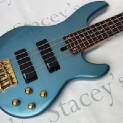 A Yamaha BBG5S 5 string Active Bass Guitar 1999 all original and in unplayed condition with no real signs of playwear. Very light tarnishing to the gold plated brightwork otherwise in excellent condition. Comes with SKB Hard Case. <a href="https://www.the-saleroom.com/en-gb/auction-catalogues/staceys-auctioneers-and-valuers/catalogue-id-srsta10351/lot-fec3e6c8-974e-421a-8fbd-b24101151ba7"> Click Here to Register to bid </a>