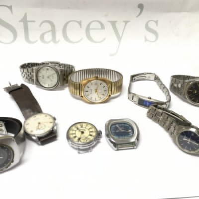 A collection of vintage mens watches to include Seiko, Smiths, Tissot , Services