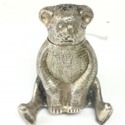 A Victorian novelty silver plated bear pepperette , 5cm tall. Postage category A. NO RESERVE