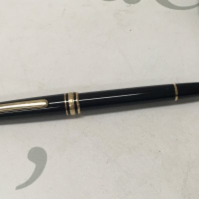 A meisterstuck Rollerball pen .