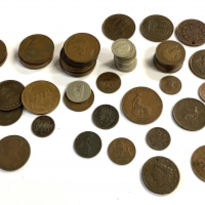 A small collection of good copper coinage including a cased silver medallion.
