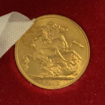 A George V, 1912 full sovereign (A)