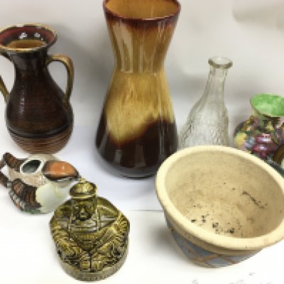 A Collection of assorted ceramics and glass. No reserve