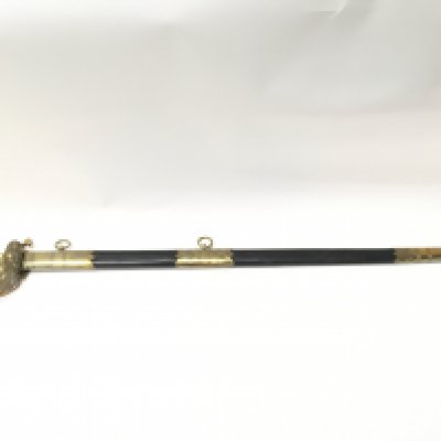 An Elizabeth the second naval officers sword , 95cm long in total ,blade length 79cm. This lot cannot be posted