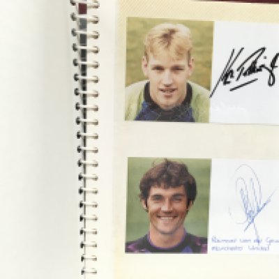 A Collection of sportsmen autographs including Raimond van der Gouw, Nigel Spink, Mark Crossley, Trevor Francis etc. postage category B