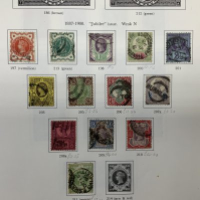 A collection of world stamps in albums from 19th Century - Elizabeth II, mainly used stamps. (D)