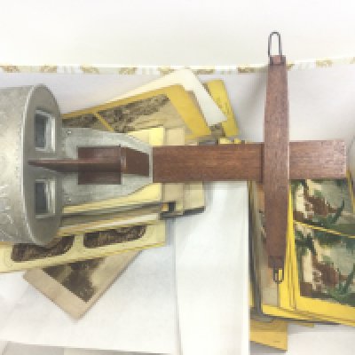 An Underwood New York stereoscopic viewer and slides. This lot cannot be posted