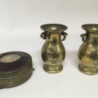 A pair of Japanese brass vases with floral pattern and circular shaped trinket box (3)