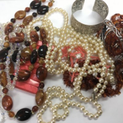 Collection of jewellery including Amber and bead necklaces etc. postage category a