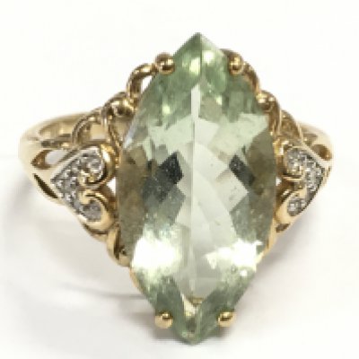 A 9 carat gold tourmaline ring, 3.8g total weight , P/Q. Postage category A