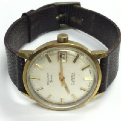 A Delvina 17 jewel wrist watch. Postage category A. NO RESERVE