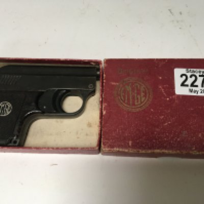 A Vintage EMGA starting pistol Model 60 in original box.