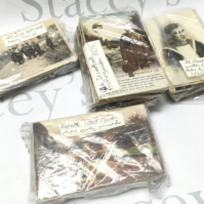 A collection of WW1 post cards including French cards, sweetheart propaganda cards and some other vintage cards . Postage cat B