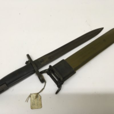 A II world war American bayonet the blade stamped US and date stamp 1942. NO RESERVE