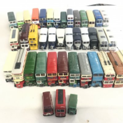 A collection of various model busses to include Corgi, Oxford and Matchbox.