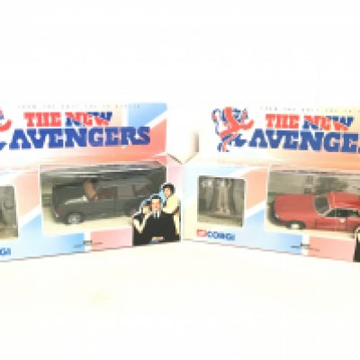 2 X Boxed Corgi Avengers Vehicles. Steeds Ranger Rover And Gambits Jaguar KJS.