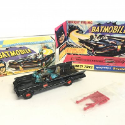 A Boxed Corgi Batmobile #267 Part Of Outer Box Is Original. The Rest Is Repro.