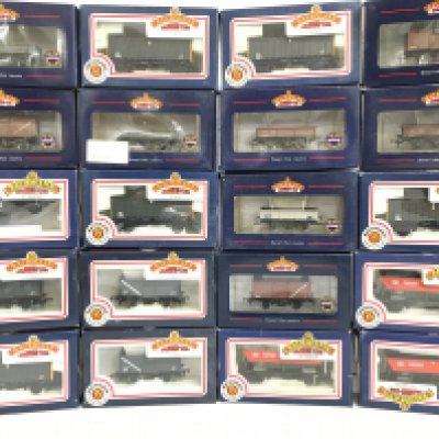 A Collection Of Boxed Bachmann 00 Gauge Rolling Stock.