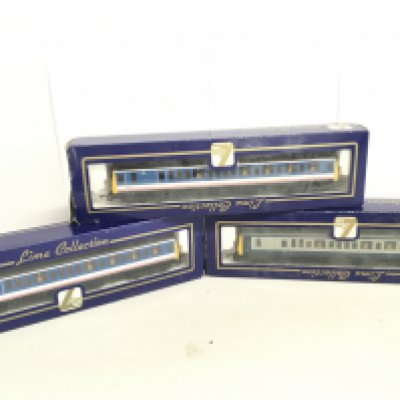 3 Boxed Lima 00 Gauge Locomotives Including 2 Class 121 Diesel Railcars NSE.
