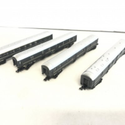 4 X Lima N Gauge Coaches. FS Italian 1xPassenger and 3Xpost. No Reserve.