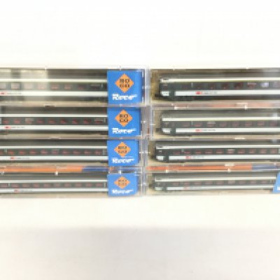 8 Boxed Roco N Gauge Epoch IV Coaches 4X First Class And 4x Second Class. No Reserve.