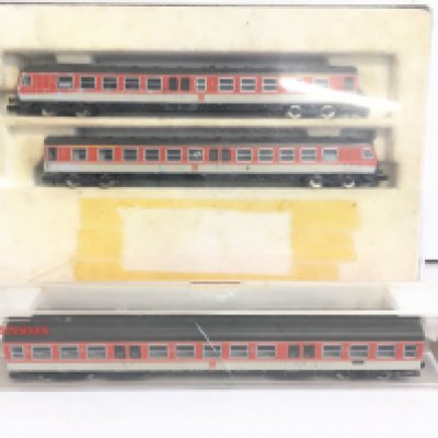 A Boxed Fleischmann N Gauge Deutsche Bahn 2-Car Diesel Multiple Unit Plus Centre Car. No Reserve.