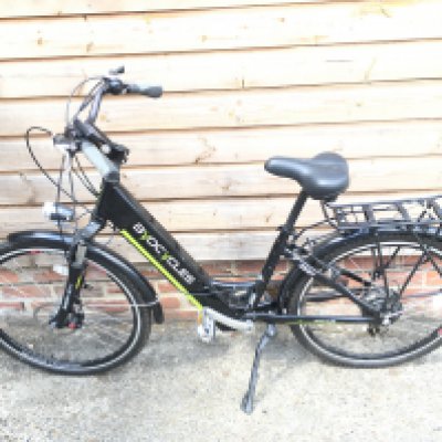 A Byocycles Zest Electric Bike. With Charger.No reserve.