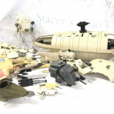A Collection of Vintage Star Wars Ships Including A At-At Waker With 1 chin Gun. Ideal For Spare Parts Etc.(2). No Reserve.
