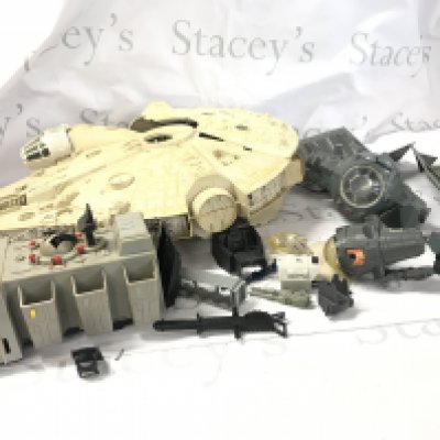 A Collection of Vintage Star Wars Ships And Parts Ideal For Spares.
