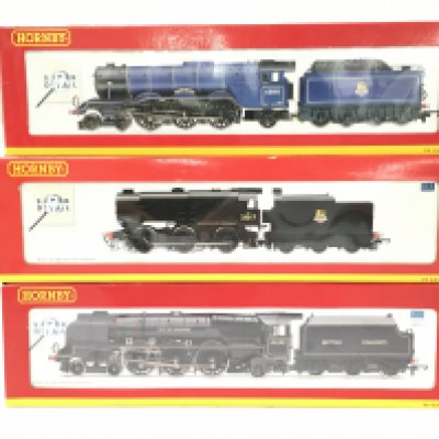 3 X Boxed Hornby 00 Gauge Locomotives A Duchess Class Locomotive #R2722. A Class Q1 Locomotive #R2355A And A Class A3 Locomotive #R2201