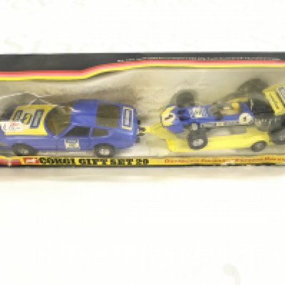 A Boxed Corgi Gift Set 29 Duckhams Formula 1 Surtees Racing Set. Box Is Worn.