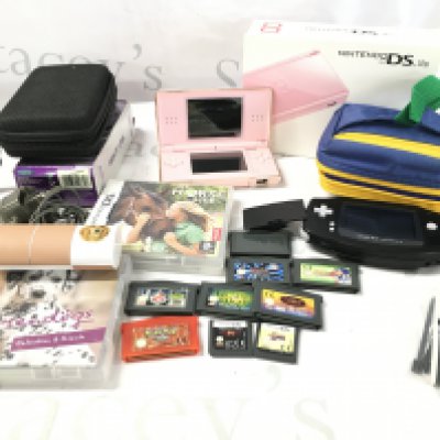 A Game Boy Advance (Battey Damage). A Collection of Games. A Boxed Nintendo DS with 2Games. No Reserve.