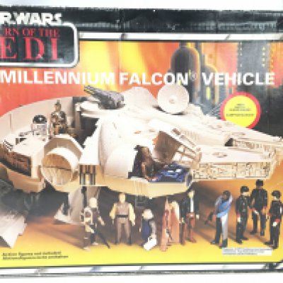 A Boxed Vintage Star Wars The Return Of The Jedi Millennium Falcon Vehicle. Ball Missing. No Reserve.
