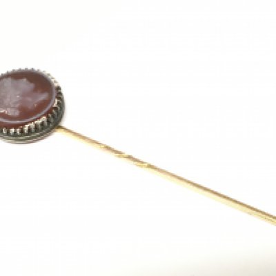 A 9 carat gold cameo stick pin, total weight 3.26g