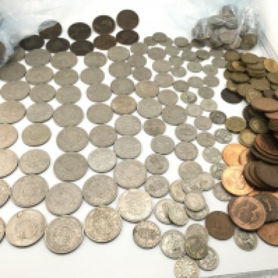 A collection of uk coinage including some pre 1946 examples. Postage B