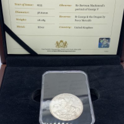 A 1935 George & the Droagon silver Crown (A)