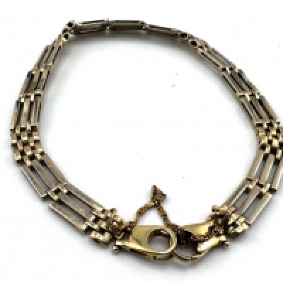 A 14ct yellow gold 3 bar gate bracelet, 12.4g, 19cm (A)
