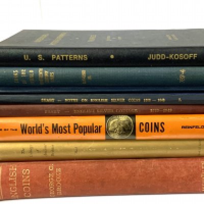 A small collection of good coin reference books inc Seaby English hammered coinage. (B) NO RESERVE