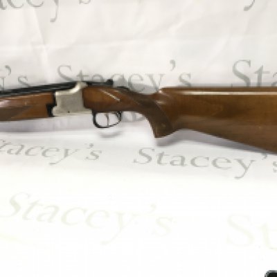 A Laurona 12g over under shotgun with ejectors and fixed chokes. 28 inch barrel and 44 inches overall. # 224300 PLEASE NOTE THAT A SHOTGUN LICENSE IS REQUIRED TO PURCHASE THIS ITEM. VIEWING AND COLLECTING IS BY APPOINTMENT ONLY.