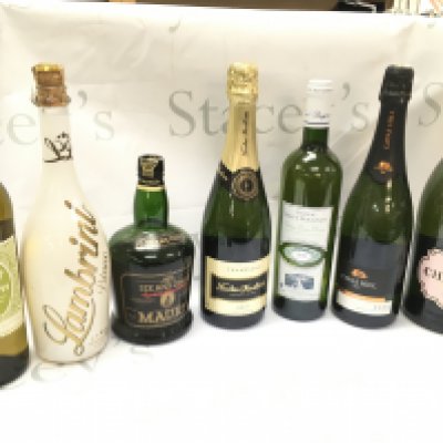 A collection of various bottles including Nicholas Feuillate champagne, Chateau Haut Pougnan Entre Deux Mers, Cavas Hull Cava etc NO RESERVE