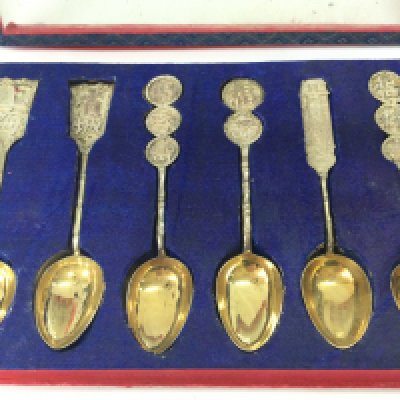 A cased set of silver Chinese spoons ,with case . This lot cannot be posted
