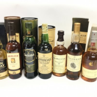A Collection of whiskeys including Aberlour, Glenfiddich, The Balvenie, Talisker, Glenkinchie. This lot cannot be posted