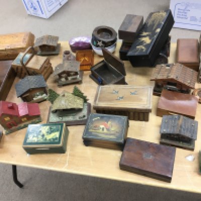 A large collection of assorted wooden trinket boxes and music boxes. Postage C