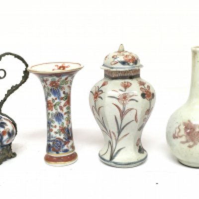 Small Chinese vases including a three Buddhist lions vase and Imari vases. 12cm tall. This lot cannot be posted
