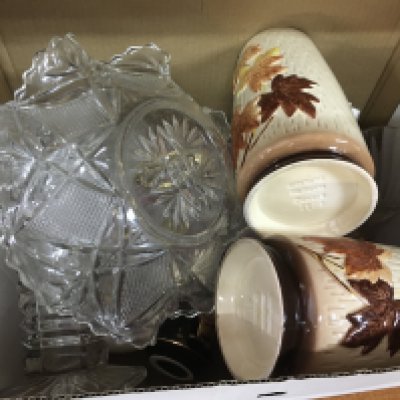 A collection of ceramics Including Paragon, Sylvac and others. NO RESERVE