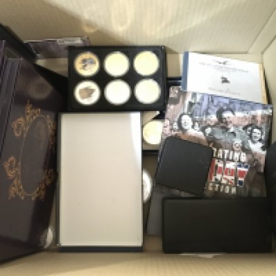 A collection of gold plated and other coin sets including the Memory of Diana 1961-1997 sets, 2014 crowns, VE-Day collection etc. Postage category C
