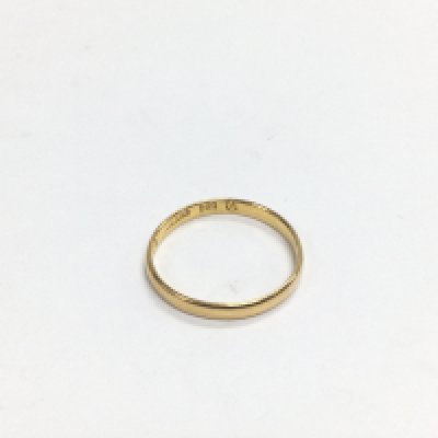 A 22ct gold wedding band, approx size P and approx 2g. Shipping category A.
